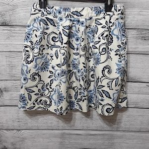 Beautiful Loft Women's Flower Skirt size 4